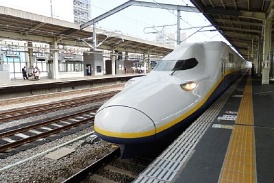 上越新幹線E4系