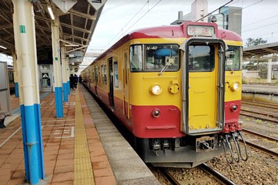 快速列車が停車します