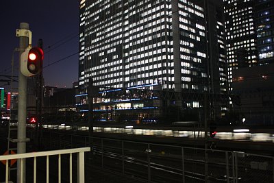 東京駅20番ホームからの夜景
