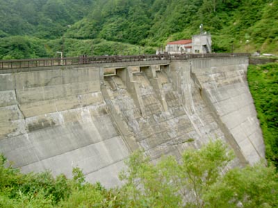 祐延ダム全景