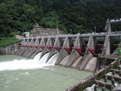 庄川合口ダム全景