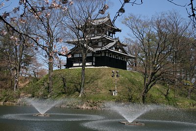 三階櫓と噴水