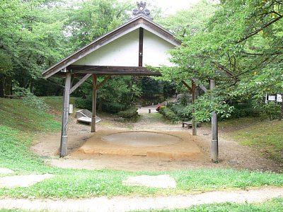 高岡城跡相撲場