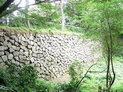 高岡城跡石垣