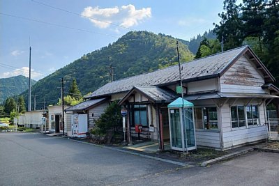 下油井駅