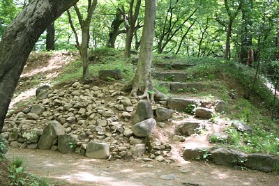 西曲輪の石塁