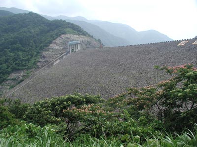 手取川ダム全景