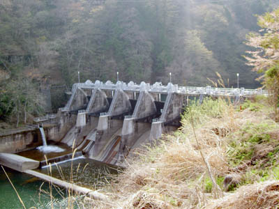 常磐ダム全景