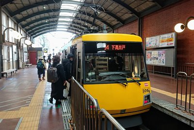 306電車