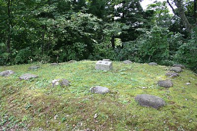 鳥越城二の丸隅櫓跡