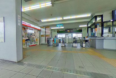 改札口