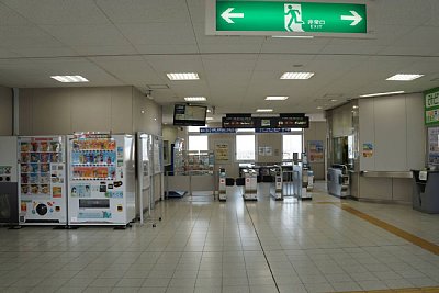 改札口