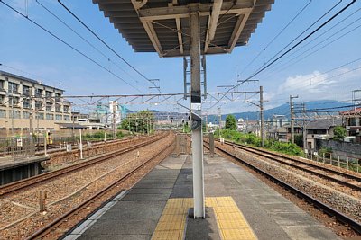 2面4線ホーム