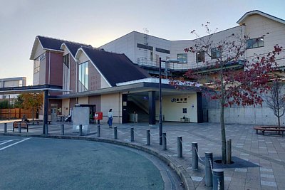 島本駅