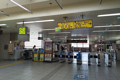 改札口