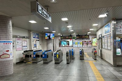 改札口