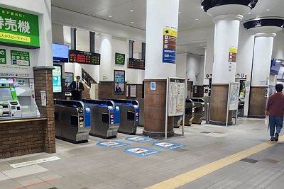 改札口