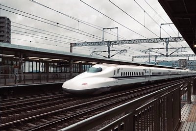 新幹線N700系電車