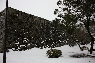 本丸東側石垣