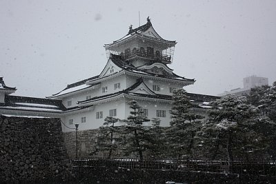 雪の富山城