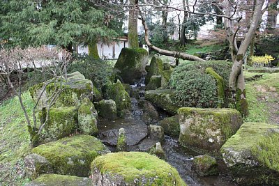 水が流れています