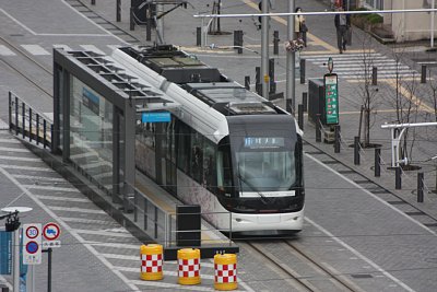 国際会議場駅に停車するセントラム