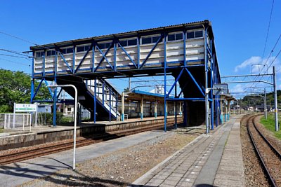 �z�[���ƌא���