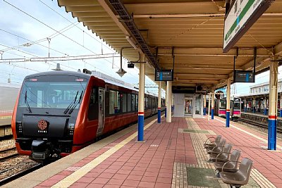 �����u�C���vHB-E300�n