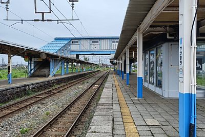 �z�[���ƌא���