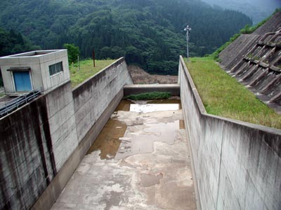 洪水吐より下流