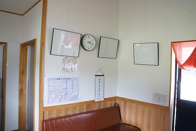 能登三井駅の待合室はきれいです