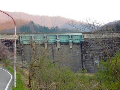 鷲ダム全景