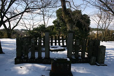腰かけ石