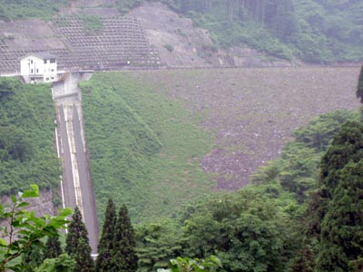 湯谷川ダム全景
